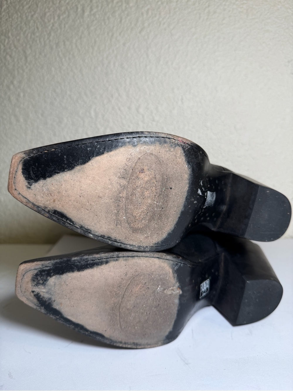 Women's Black and Brown Western Cowgirl Boots - Picture 7 of 11
